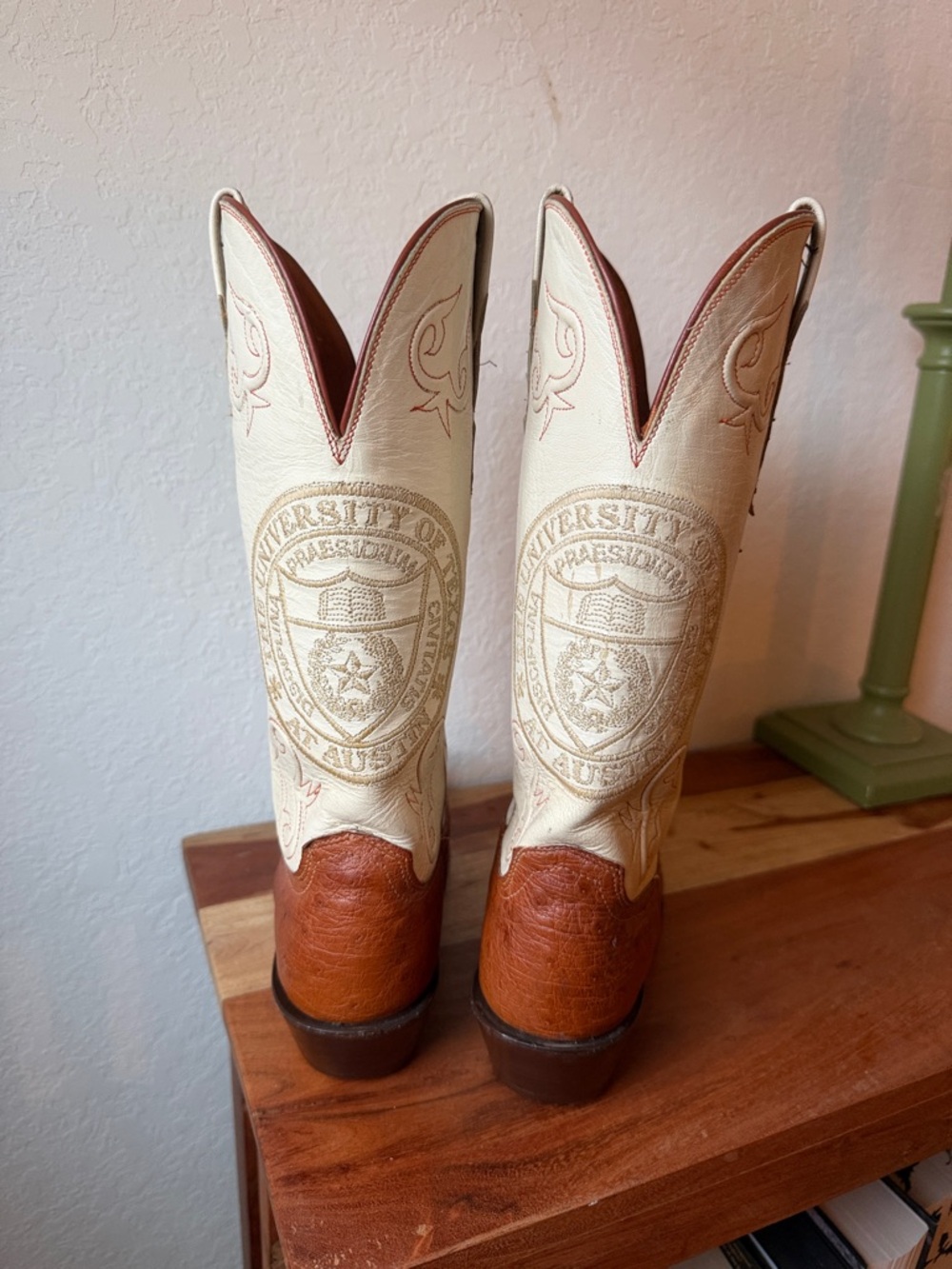 DISCONTINUED RARE UNIVERSITY OF TEXAS LUCCHESE COWBOY BOOTS - Picture 3 of 7